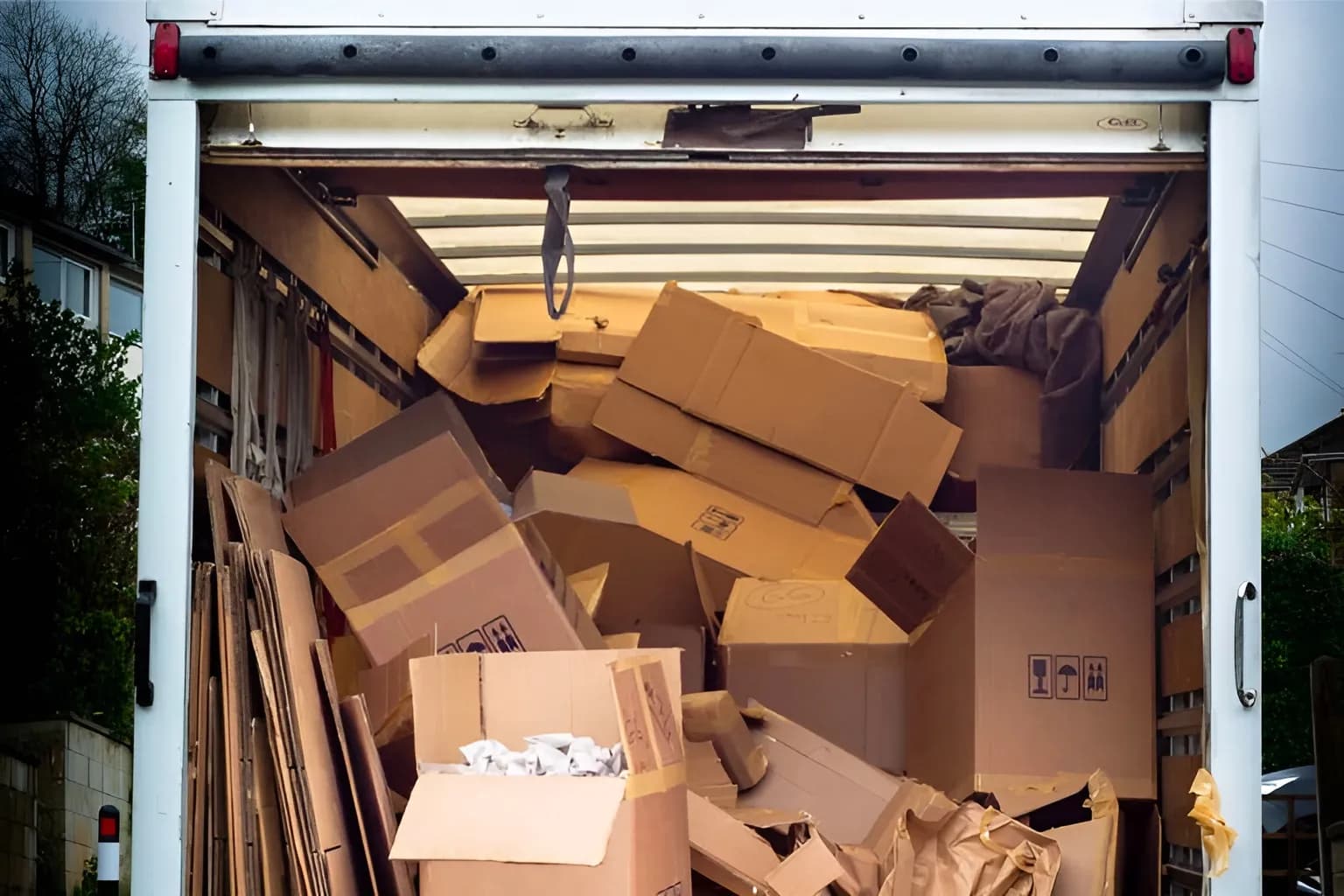Why Choose Shokher Renovation for Disposal?